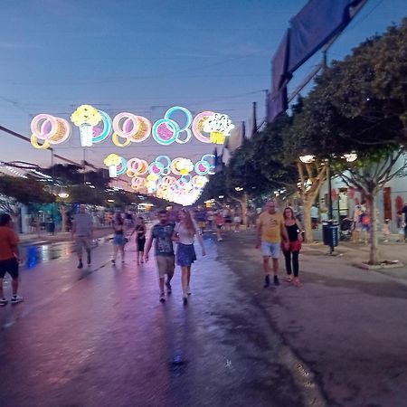 Apto A 5 Min A Pie De La Playa Málaga Esterno foto